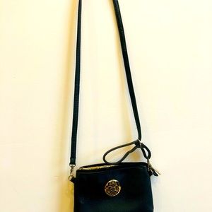 Basic Black purse